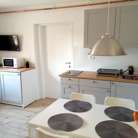 Apartment Tomc Λιουμπλιάνα Εξωτερικό φωτογραφία